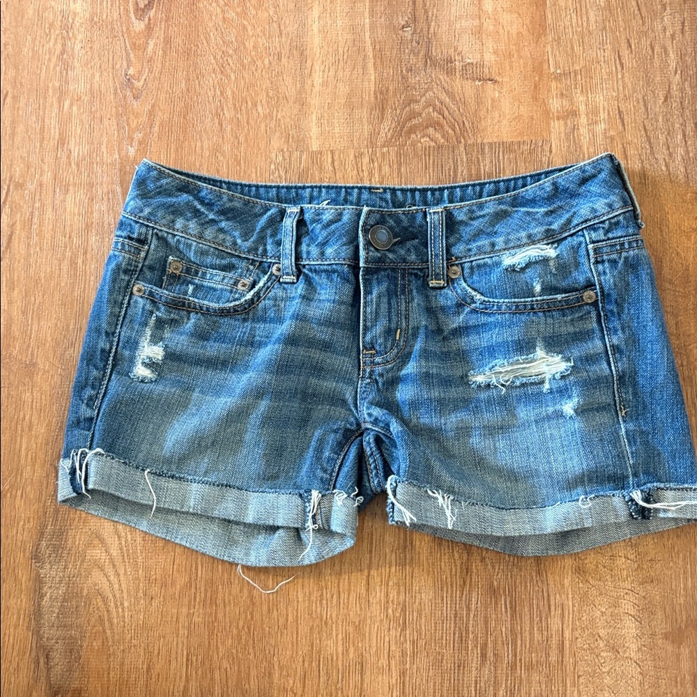 American Eagle Low Rise Jean Shorts Size 0 EIC